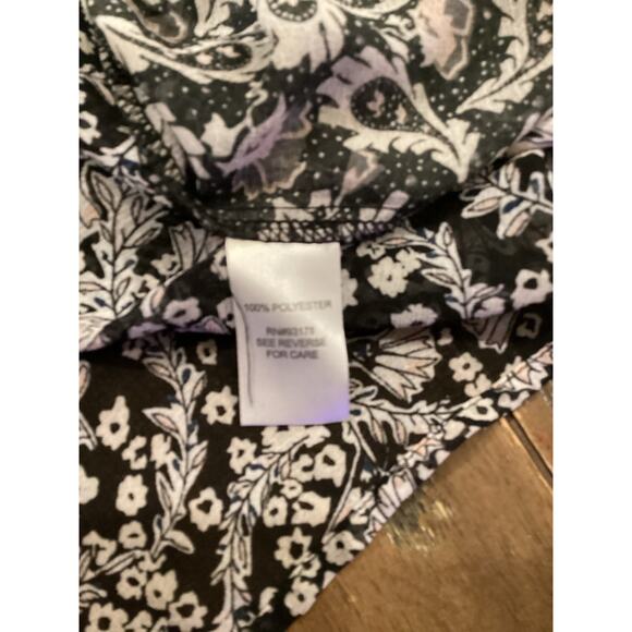 chelsea and theodore paisly and floral black white long sleeve button down shirt - Picture 7 of 8